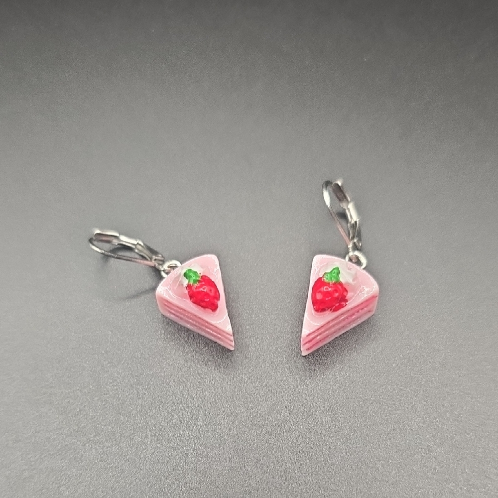 🍓 Strawberry Short & Sweet 🍰 Earrings